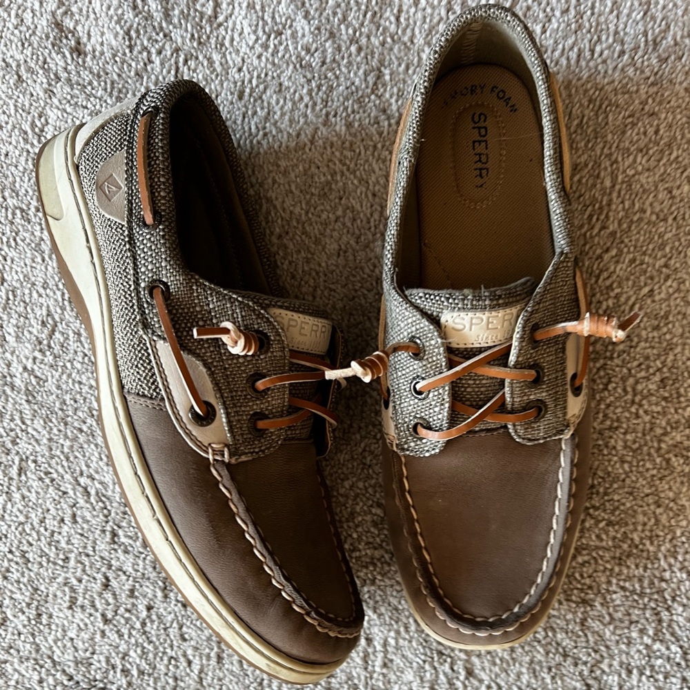 Sperry Women’s Slip On Shoes size 9